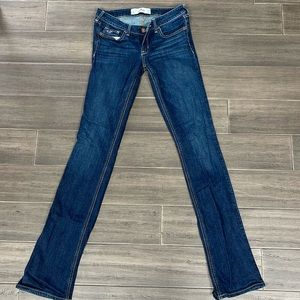 Women’s Hollister Jeans Boot cut size 3 long waist 26, length 35